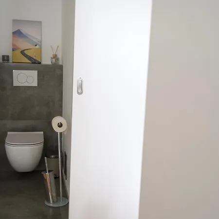 Apartment Urban Oasis