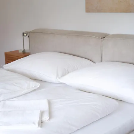 Apartment Urban Oasis *